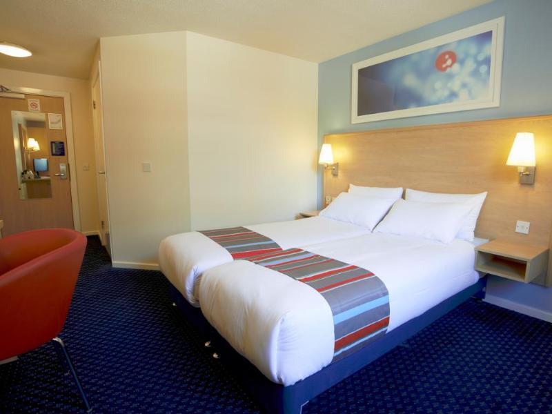 Travelodge Newbury Tot Hill Highclere Extérieur photo